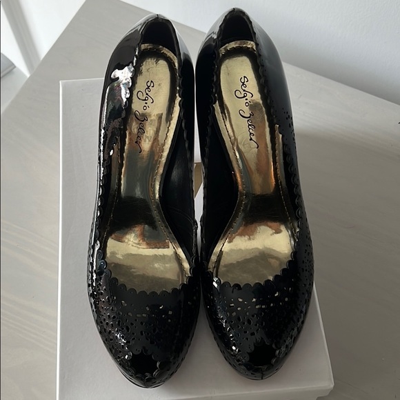 Sergio Zelcer black latent peep-toe heels - Picture 2 of 3